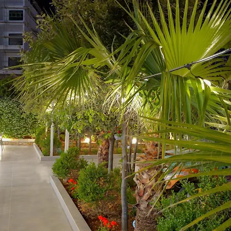 Hotell Heksamil 4*