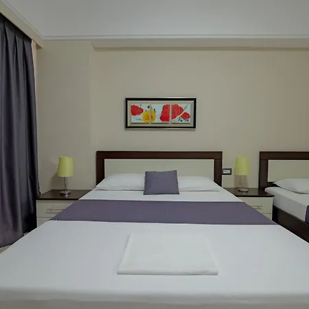 Hotell Heksamil 4*