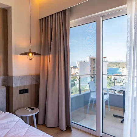 Hotell Heksamil 4*