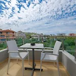 Hotell Heksamil 4*