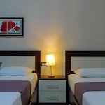 Hotell Heksamil 4*