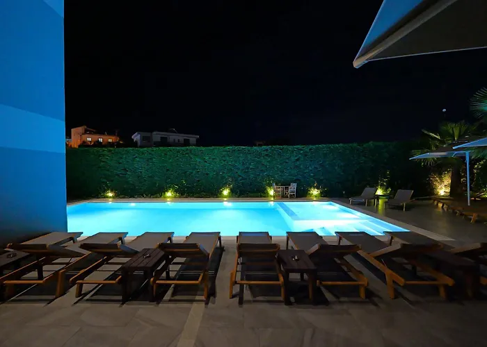 Heksamil 4* クサミル