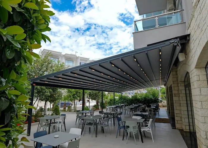 Heksamil 4* クサミル